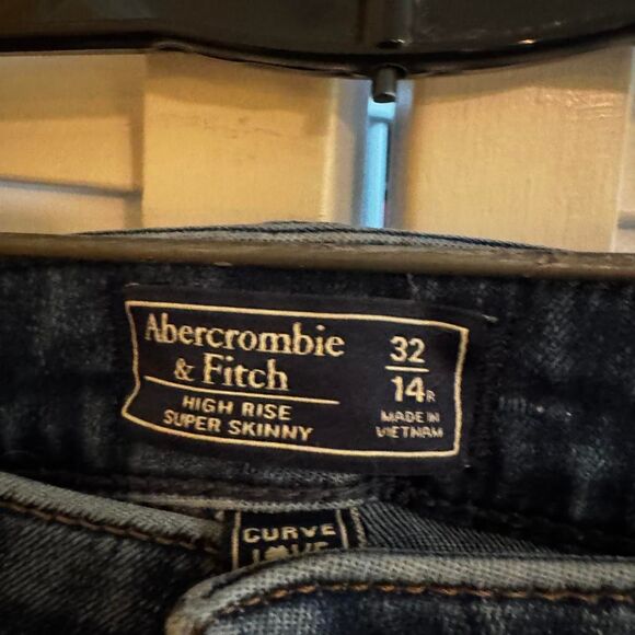 Abercrombie-fitch Women's Blue and Navy Jeans - Picture 3 of 8